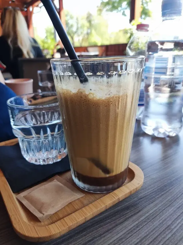 BookNoFees : Café – Pražarna – Ljubljana – Pražarna, photo n° 2