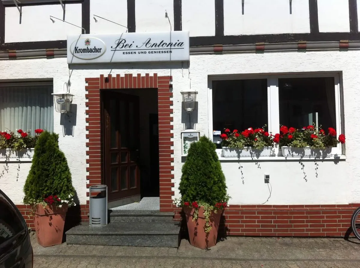 BookNoFees : Restaurant – Bei Antonia — Essen u. Genießen – Olsberg – Chez Antonia — Manger et savourer, photo n° 1