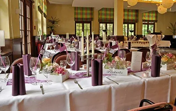 BookNoFees : Restaurant – Waldwirtschaft im Bilsteintal – Warstein – La sylviculture dans la vallée de Bilstein, photo n° 2