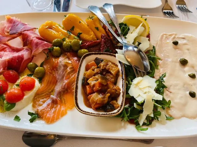 BookNoFees : Restaurant – Hotel Il Duomo – Olpe – Hôtel Il Duomo, photo n° 2