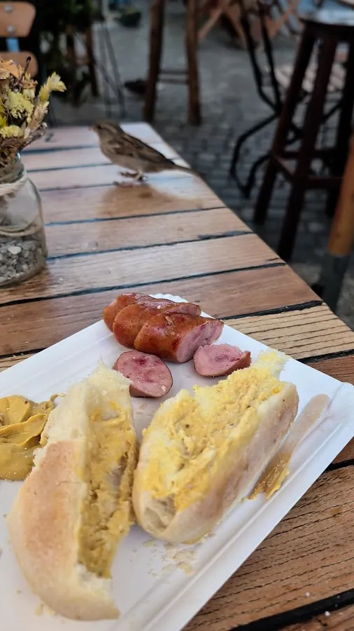 BookNoFees : Snack – Klobasarna – Ljubljana – La charcuterie, photo n° 3