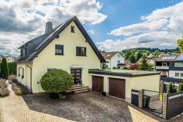 BookNoFees : location de vacances à Nieder-Röhre – Appartement de vacances « Sonnenblick und Relax »