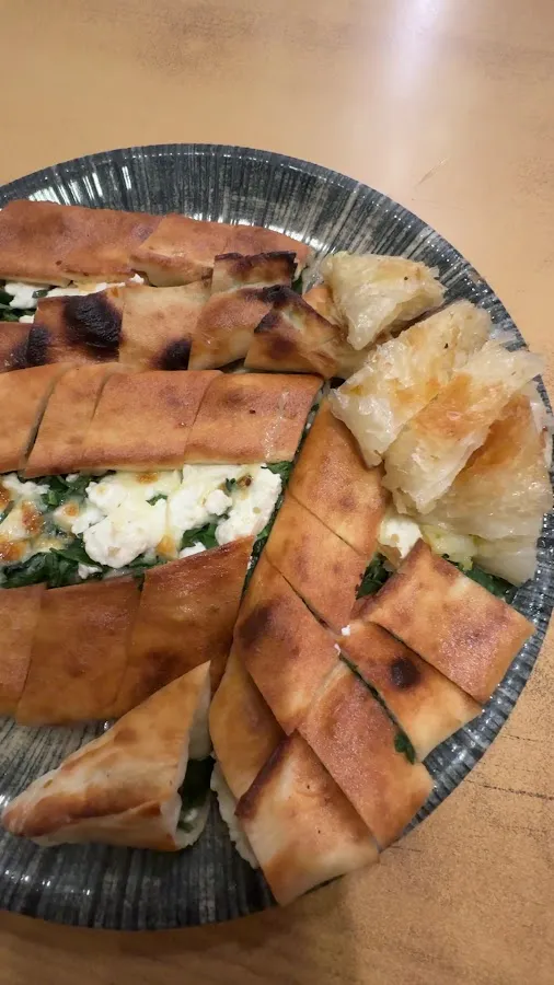 BookNoFees : Snack – Hamurita – Istanbul – martelé, photo n° 2
