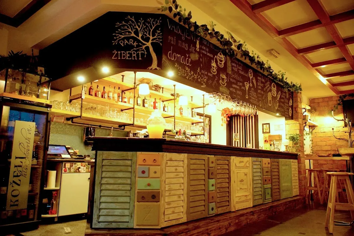 BookNoFees : Restaurant – Gostilna Žibert – Ljubljana – Auberge Žibert, photo n° 1