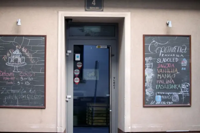 BookNoFees : Café – Kavarna Čopomana – Ljubljana – Le café Čopomana, photo n° 2