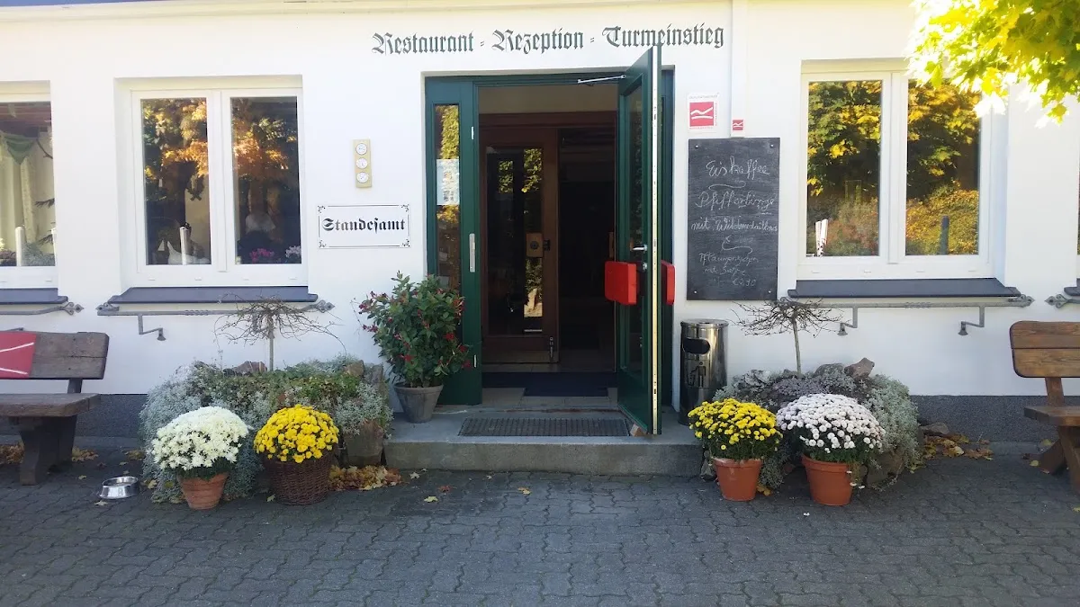 BookNoFees : Restaurant – Rhein-Weser-Turm – Kirchhundem – Tour Rhin-Weser, photo n° 1