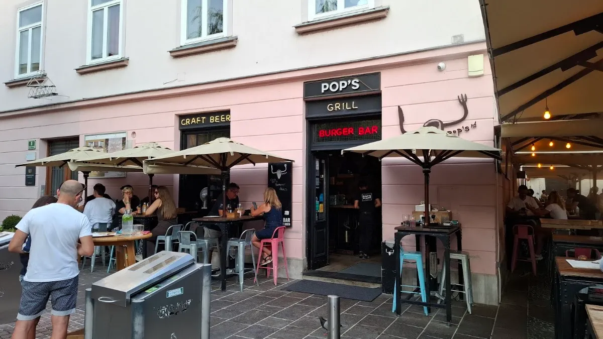 BookNoFees : Restaurant – Pop's place – Ljubljana – Chez Pop, photo n° 1