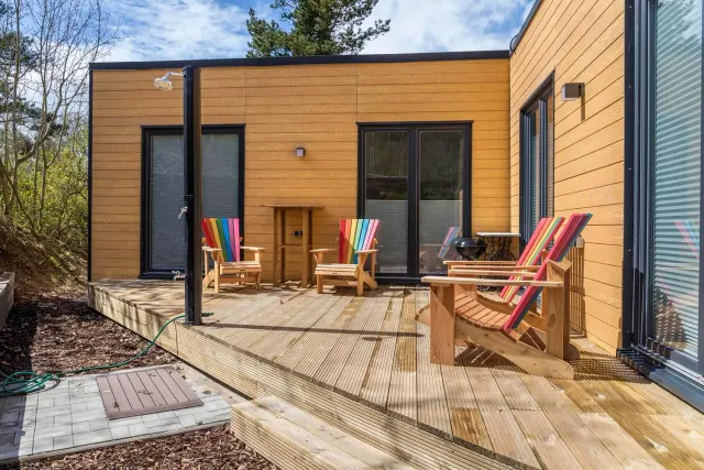 BookNoFees: Petite maison paisible avec jardin et terrasse – Brekendorf