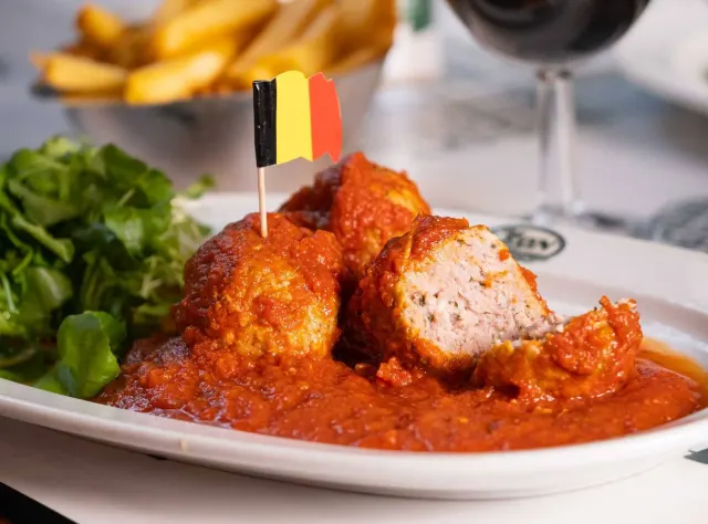 BookNoFees : Restaurant – Chez Léon – Brussels – Chez Léon, photo n° 2