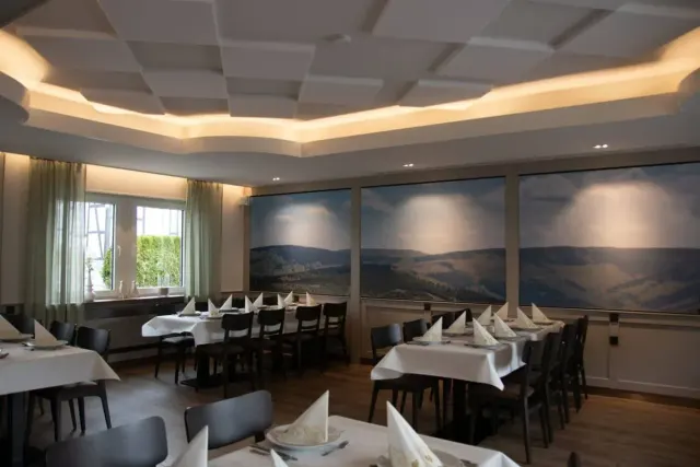 BookNoFees : Restaurant – Gasthof Nieder – Bestwig – Auberge Nieder, photo n° 2