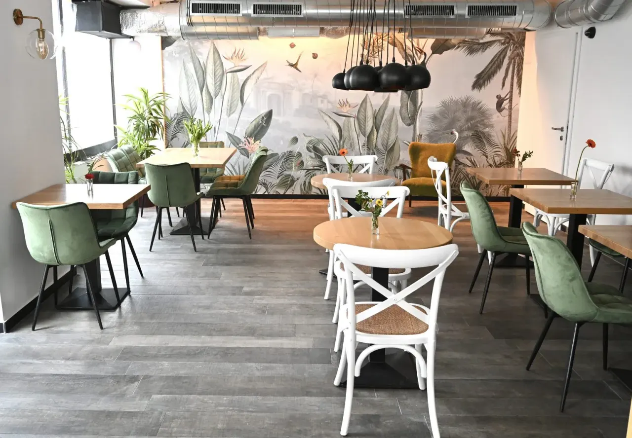 BookNoFees : Café – Café Friedl – Vienna – Café Friedl, photo n° 1