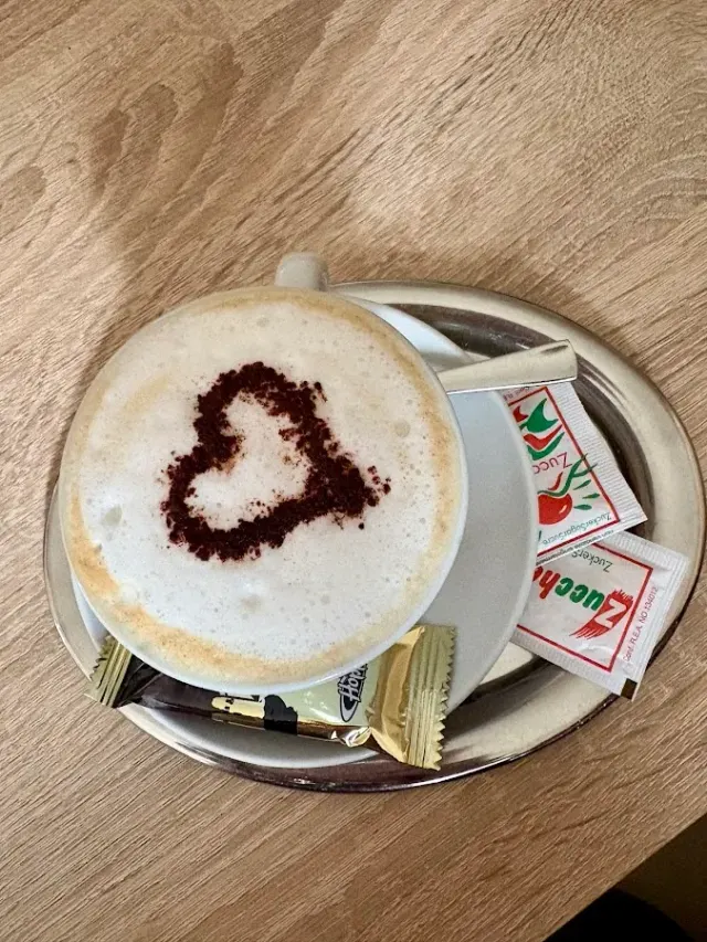 BookNoFees : Restaurant – Eis Café Cortina – Sprockhövel – Voici le Café Cortina, photo n° 2