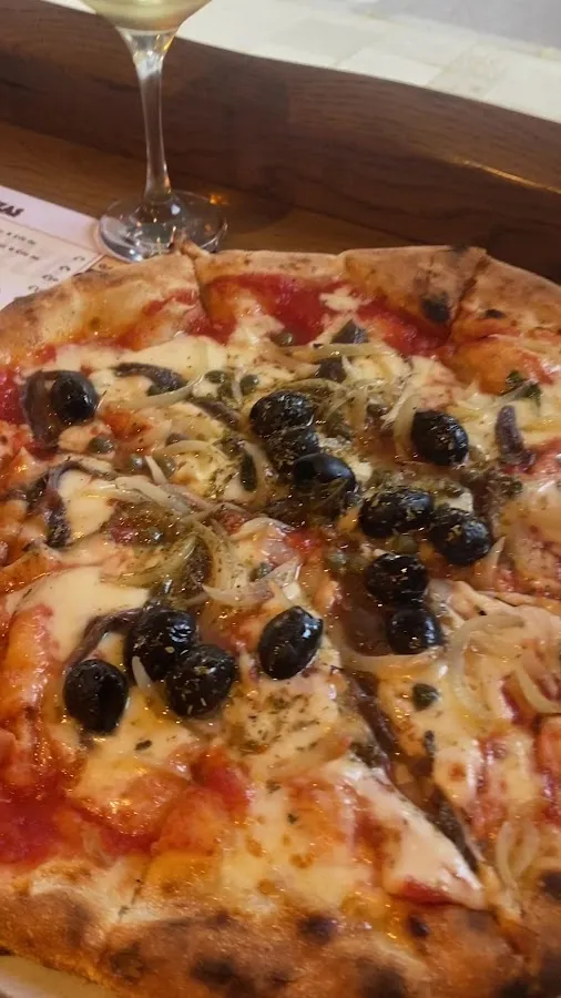BookNoFees : Restaurant – Ciao Pizza – London – Bonjour Pizza, photo n° 3