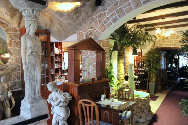 BookNoFees: Restaurant Plaka, Lüdenscheid
