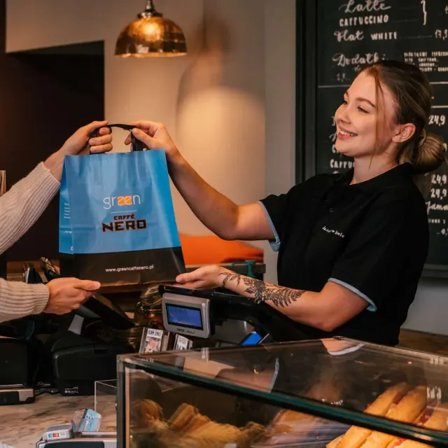 BookNoFees : Café – Caffè Nero – Warsaw – Caffè Nero, photo n° 2