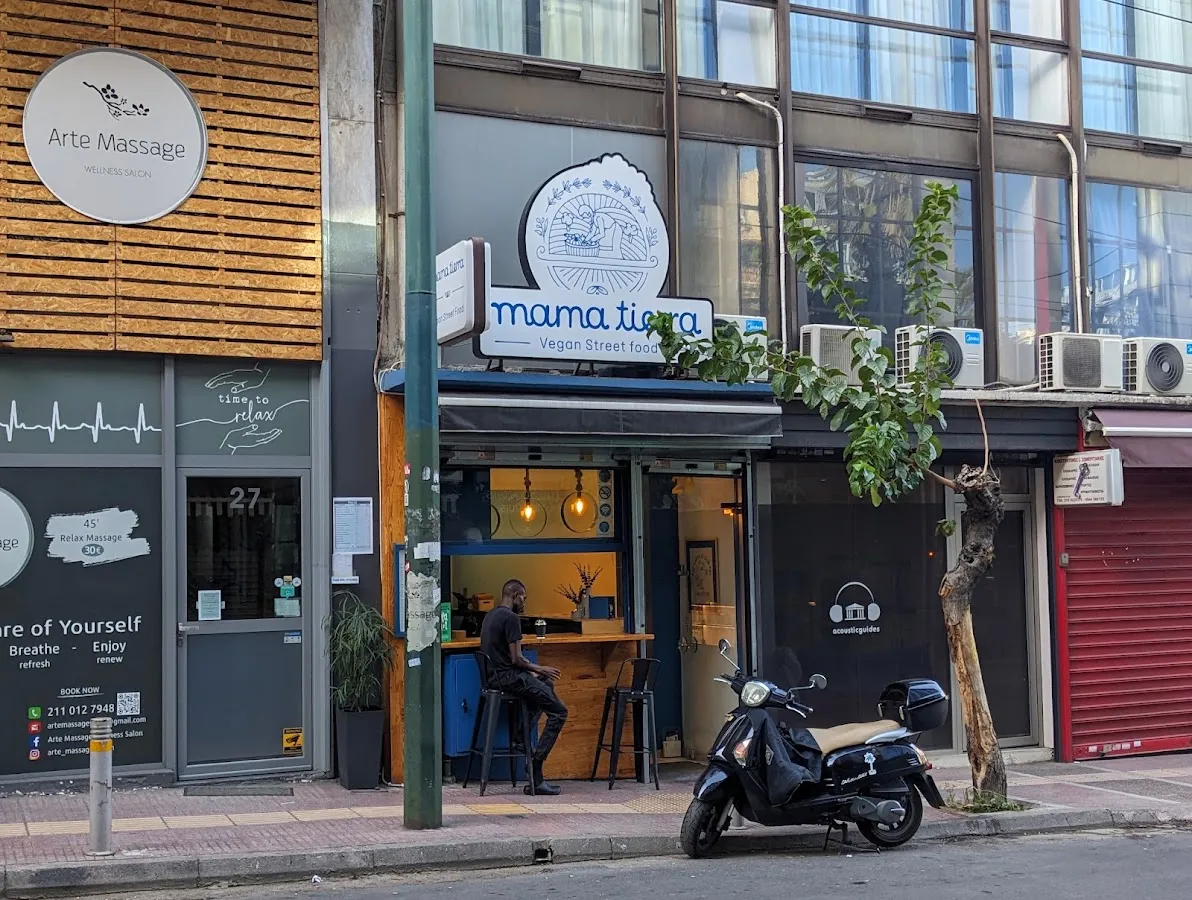 BookNoFees : Snack – Mama Tierra Acropolis – Athens – Mère Terre Acropolis, photo n° 1